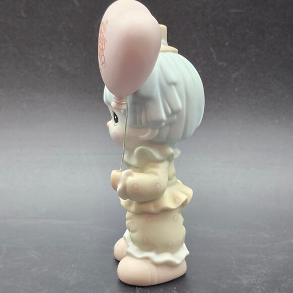 Precious Moments Clown Figurine with Heart Balloon Happiness Is Belonging 1993 - Picture 2 of 7